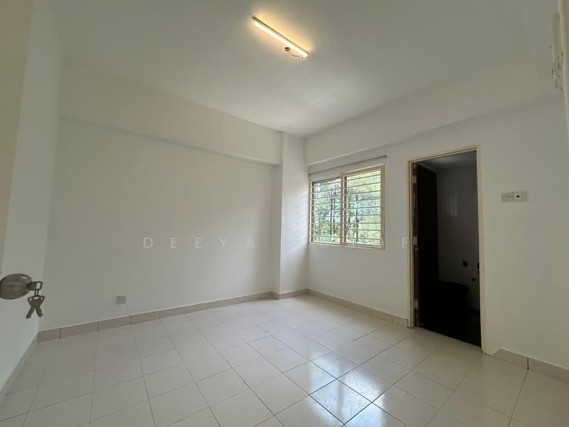 Apartment for Rent at Sering Casuarina - Deeya Yusof - PropertyGuru.com.my