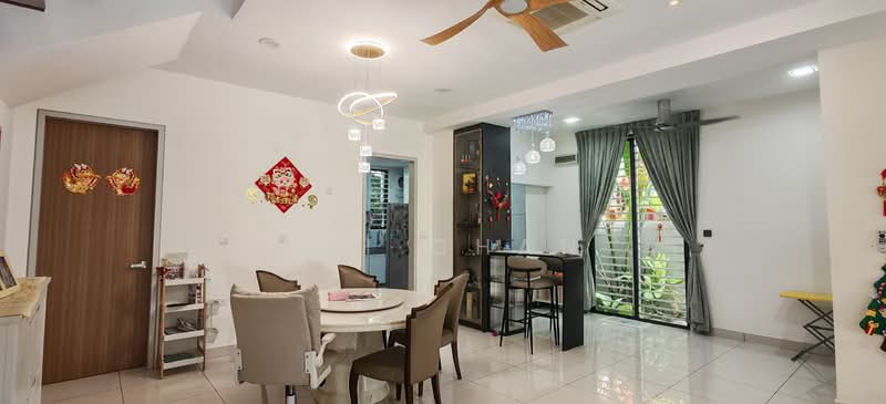 3-storey Terraced House for Sale in Taman Puchong Legenda (Puchong) - Kai Chan - Dining Room - PropertyGuru.com.my