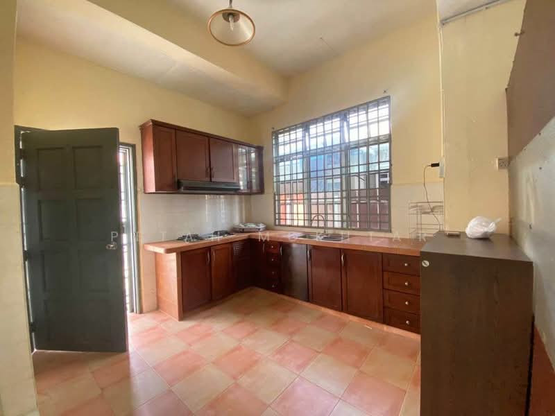 Semi-Detached House for Sale in Taman Bertam Indah (Kepala Batas) - PETAH MOKHTAR - Kitchen - PropertyGuru.com.my