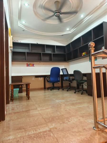 Rumah Teres 2-Tingkat untuk Dijual di Taman Pelangi Indah (Ulu Tiram) - Amy Lee - Study - PropertyGuru.com.my