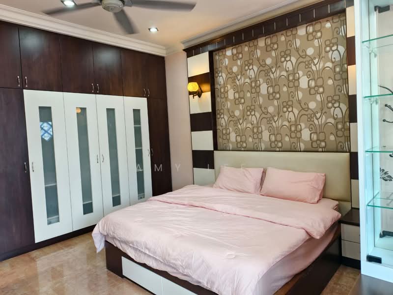 Rumah Teres 2-Tingkat untuk Dijual di Taman Pelangi Indah (Ulu Tiram) - Amy Lee - Bedroom - PropertyGuru.com.my