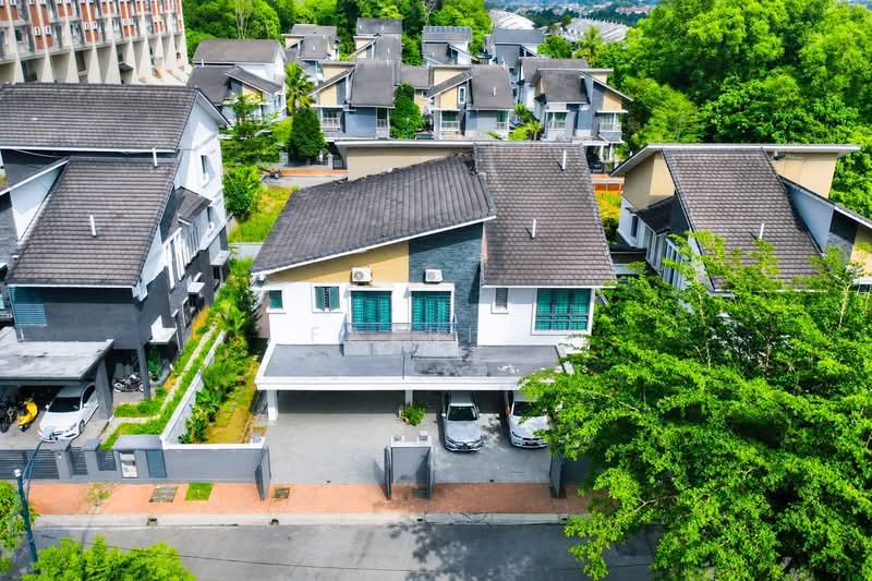 Bungalow House for Sale in Anjung Melati (Gombak) - Fazri . - PropertyGuru.com.my