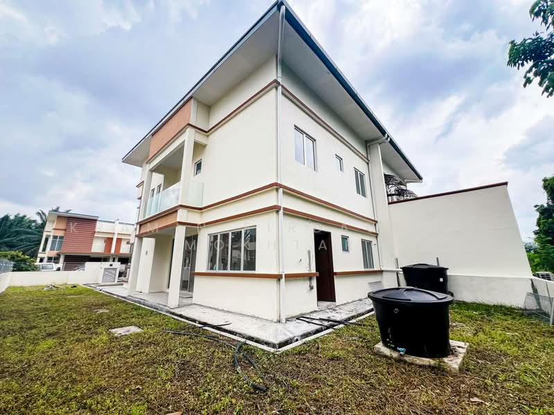 Rumah Berkembar untuk Dijual di Seksyen 29 (Shah Alam) - Akramin Firdaus Bin Mokhtar - PropertyGuru.com.my