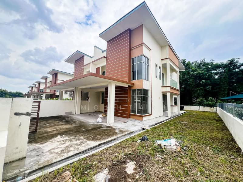 Rumah Berkembar untuk Dijual di Seksyen 29 (Shah Alam) - Akramin Firdaus Bin Mokhtar - PropertyGuru.com.my