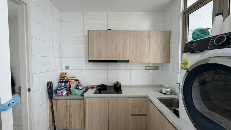 Condominium for Sale at Par 3 Condo & Condo Villa - Eugene So - Kitchen - PropertyGuru.com.my