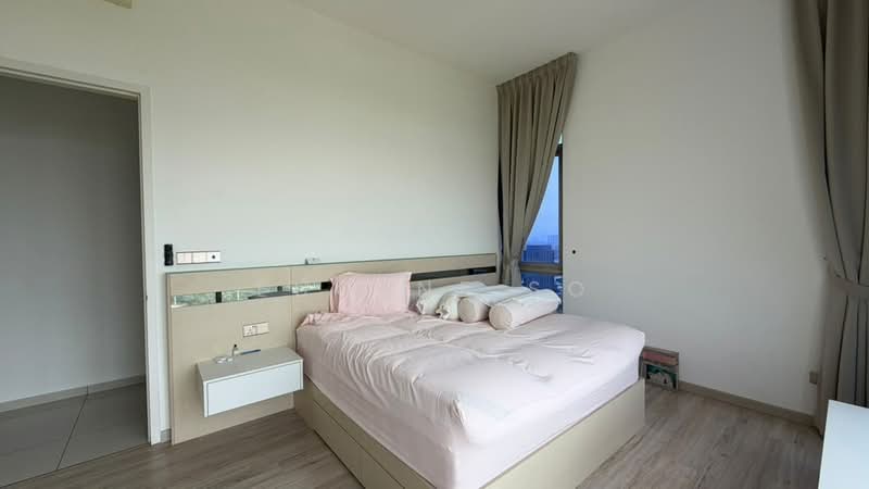 Condominium for Sale at Par 3 Condo & Condo Villa - Eugene So - Bedroom - PropertyGuru.com.my