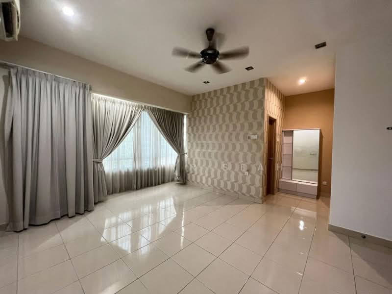 3-storey Terraced House for Sale in Bukit Jambul (Penang) - Mervyn Seah - Living Room - PropertyGuru.com.my