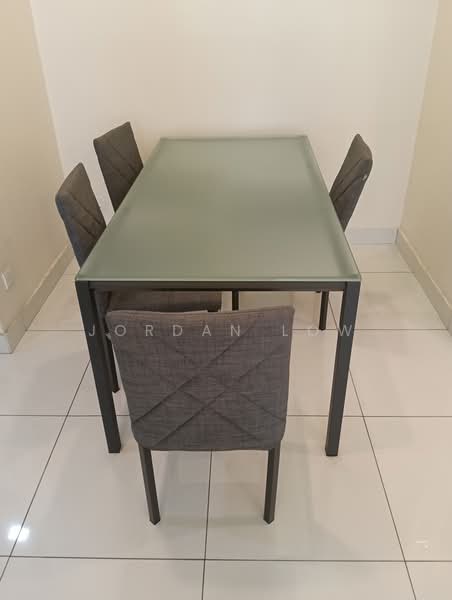 Servis Apartment untuk Disewa di Skypod Residence - Jordan Low - Dining Room - PropertyGuru.com.my