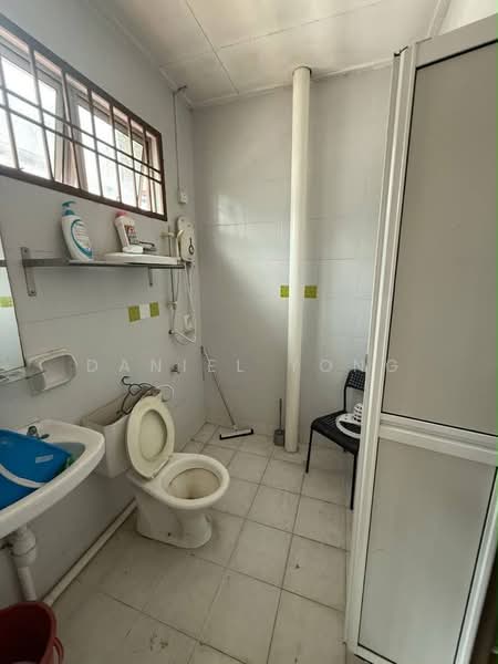 Rumah Teres 2 Tingkat untuk Dijual di Taman Desa Tebrau (Tebrau) - Daniel Yong - Bathroom - PropertyGuru.com.my
