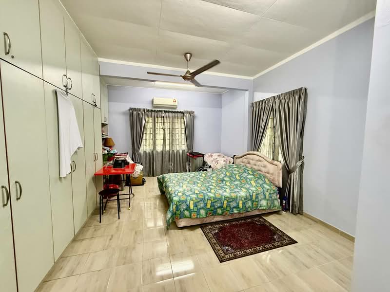 2-storey Terraced House for Sale in Putra Heights (Subang Jaya) - Azizirrahim . - Bedroom - PropertyGuru.com.my