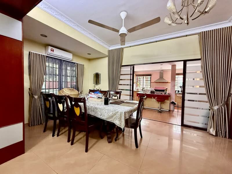 2-storey Terraced House for Sale in Putra Heights (Subang Jaya) - Azizirrahim . - Dining Room - PropertyGuru.com.my
