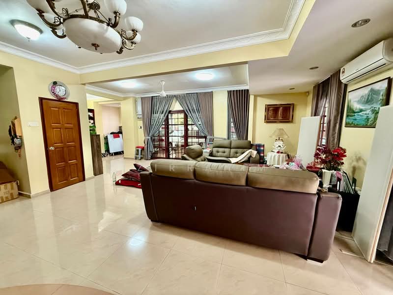 2-storey Terraced House for Sale in Putra Heights (Subang Jaya) - Azizirrahim . - Living Room - PropertyGuru.com.my