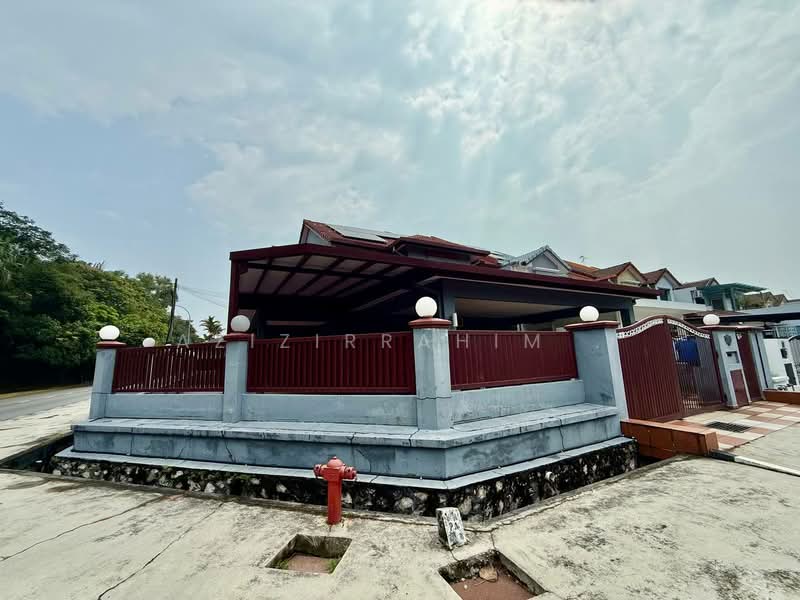 2-storey Terraced House for Sale in Putra Heights (Subang Jaya) - Azizirrahim . - Exterior - PropertyGuru.com.my