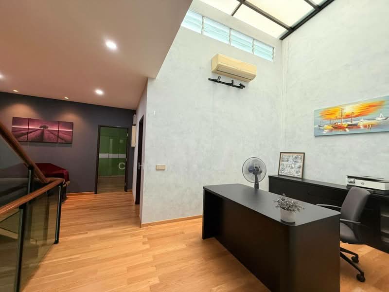 Rumah Teres 2.5-Tingkat untuk Dijual di Taman Sutera Utama (Skudai) - Chris Lee - Study - PropertyGuru.com.my