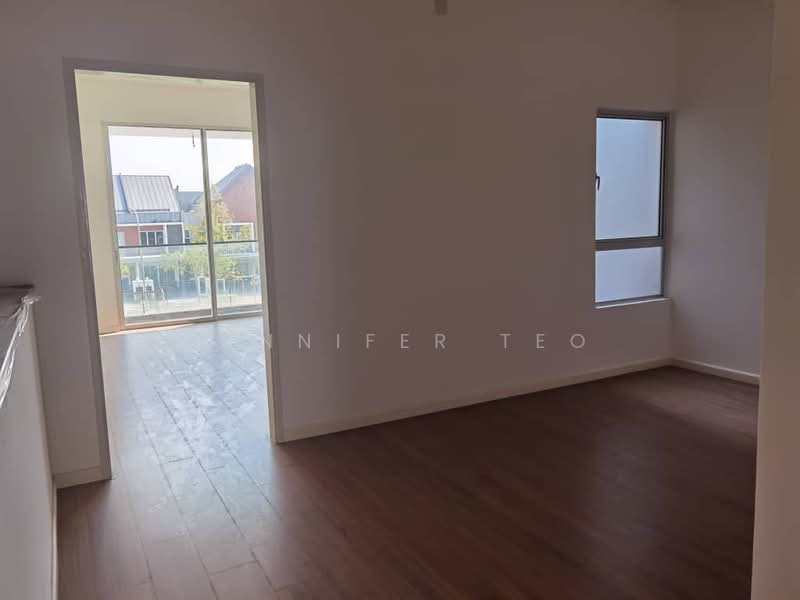 2-storey Terraced House for Sale in Bandar Gamuda Gardens (Rawang) - Jennifer Teo - Living Room - PropertyGuru.com.my