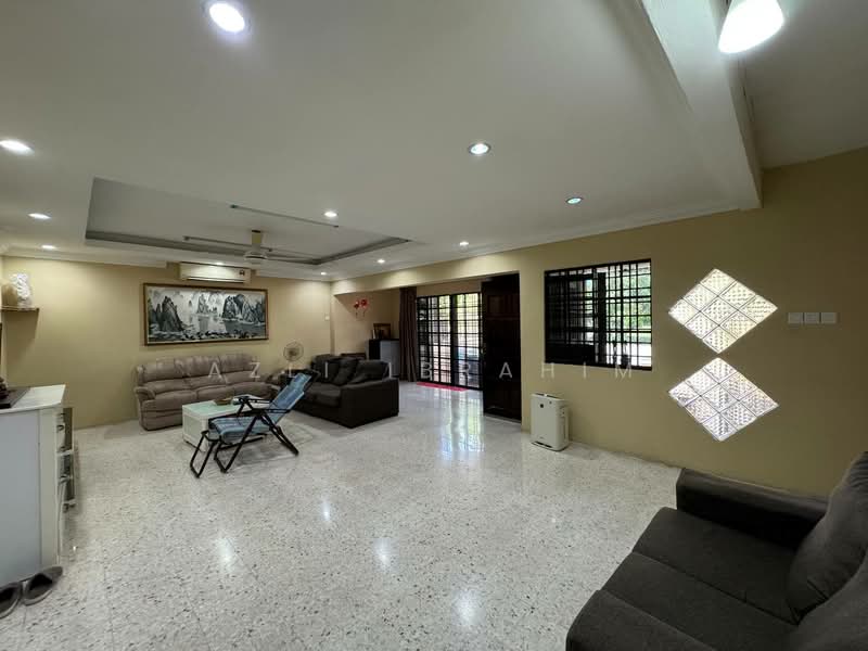 Rumah Teres 2-Tingkat untuk Dijual di Taman Putra Perdana (Puchong) - Azli Ibrahim - Living Room - PropertyGuru.com.my