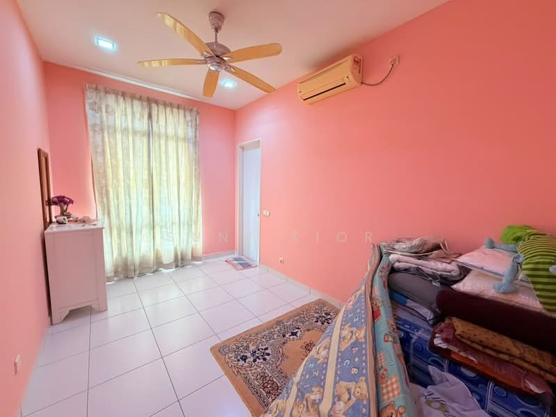 Cluster House for Sale in Setia Tropika (Johor Bahru) - Suny Sior - Bedroom - PropertyGuru.com.my