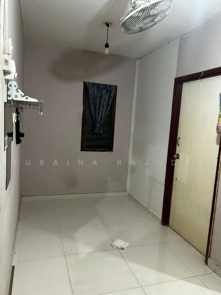 Rumah Teres 2-Tingkat untuk Dijual di Seksyen 17 (Shah Alam) - Zuraina Rajudin - Interior - PropertyGuru.com.my