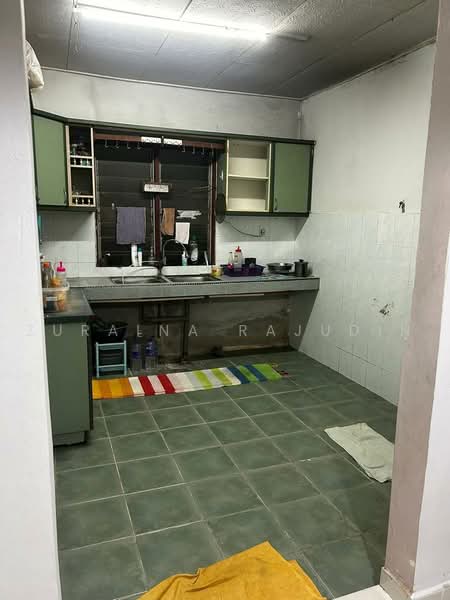 Rumah Teres 2-Tingkat untuk Dijual di Seksyen 17 (Shah Alam) - Zuraina Rajudin - Kitchen - PropertyGuru.com.my