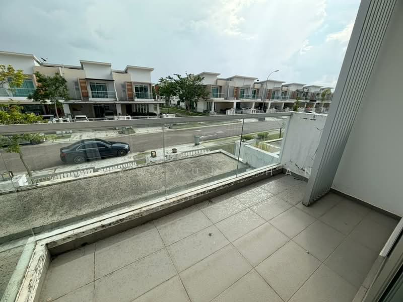 Rumah Teres 2-Tingkat untuk Dijual di Iskandar Puteri (Nusajaya) (Johor) - Chew Yun Chan - Balcony - PropertyGuru.com.my