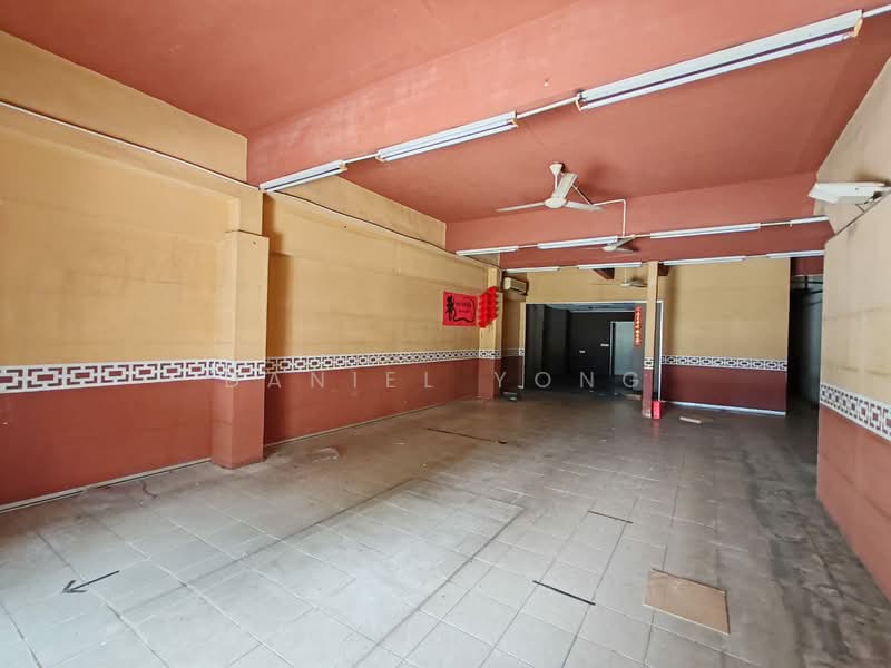 Shop for Rent in Taman Ungku Tun Aminah (Skudai) - Daniel Yong - Interior - PropertyGuru.com.my
