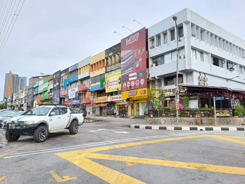 Kedai untuk Dijual di Cheras (Kuala Lumpur) - Lee Chin - Exterior - PropertyGuru.com.my