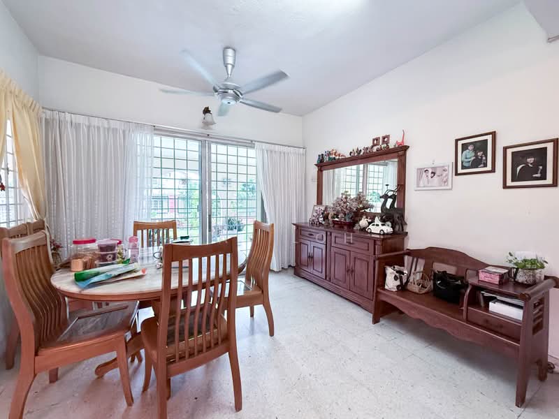 Rumah Berkembar untuk Dijual di SS14 (Subang Jaya) - Max Loh - Dining Room - PropertyGuru.com.my