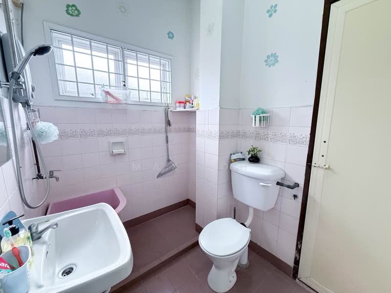 Rumah Berkembar untuk Dijual di SS14 (Subang Jaya) - Max Loh - Bathroom - PropertyGuru.com.my