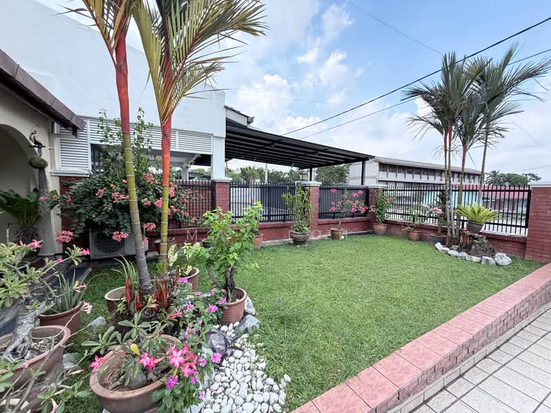 Rumah Berkembar untuk Dijual di SS14 (Subang Jaya) - Max Loh - Exterior - PropertyGuru.com.my