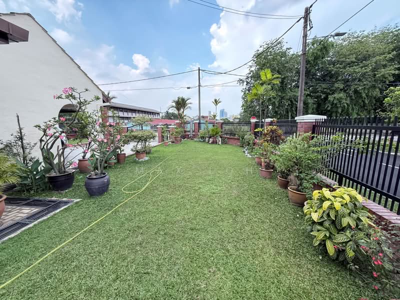 Rumah Berkembar untuk Dijual di SS14 (Subang Jaya) - Max Loh - Exterior - PropertyGuru.com.my