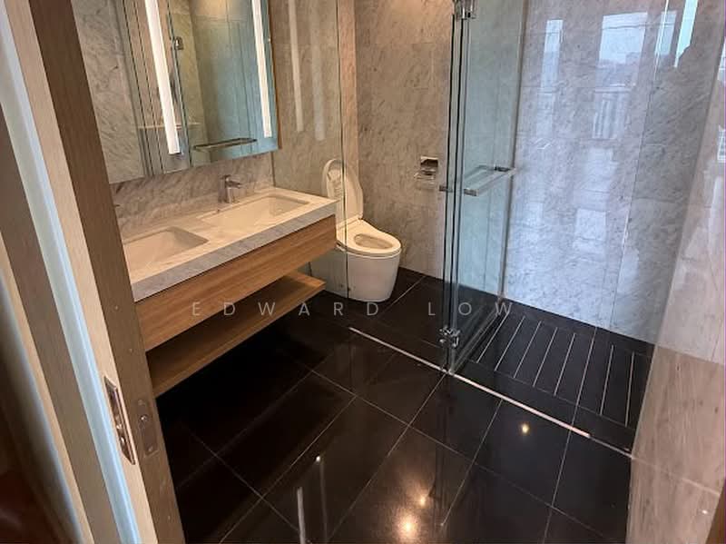 Kediaman Servis untuk Dijual di The Conlay - Edward Low - Bathroom - PropertyGuru.com.my