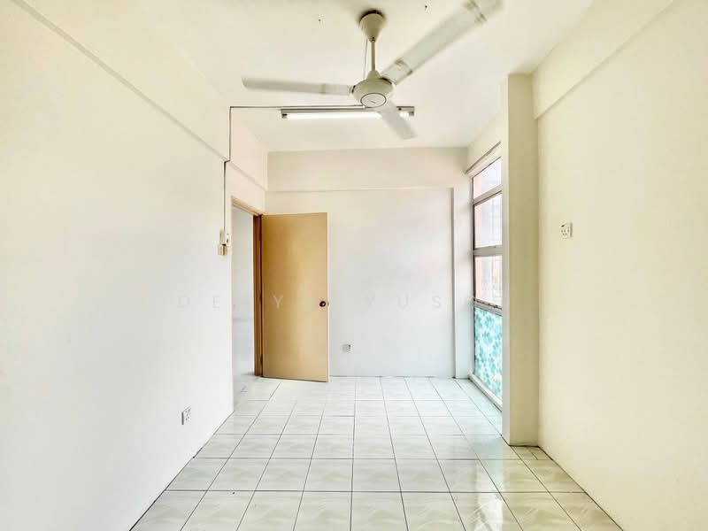 Pangsapuri untuk Dijual di Casmaria Apartment - Deeya Yusof - PropertyGuru.com.my