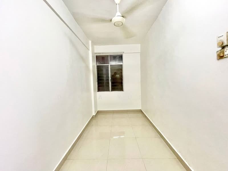 Pangsapuri untuk Dijual di Casmaria Apartment - Deeya Yusof - PropertyGuru.com.my