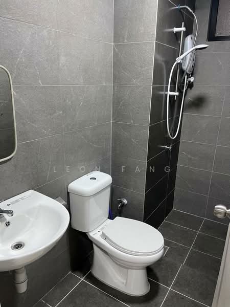 Servis Apartment untuk Disewa di Maxim Citylights - Leon Fang - Bathroom - PropertyGuru.com.my