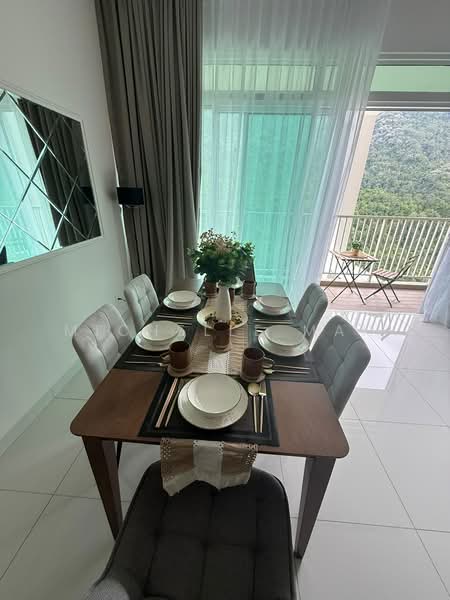 Kondominium untuk Disewa di Ferringhi Residence 2 - Michelle Mah - Dining Room - PropertyGuru.com.my