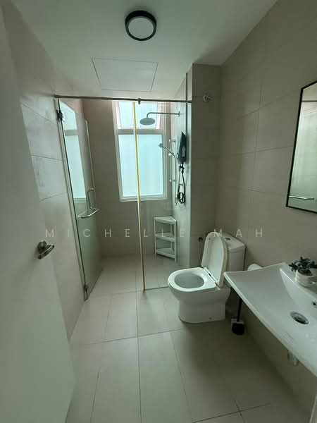 Kondominium untuk Disewa di Ferringhi Residence 2 - Michelle Mah - Bathroom - PropertyGuru.com.my