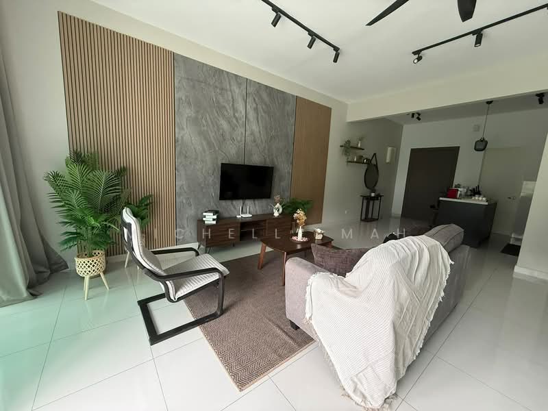 Kondominium untuk Disewa di Ferringhi Residence 2 - Michelle Mah - Living Room - PropertyGuru.com.my