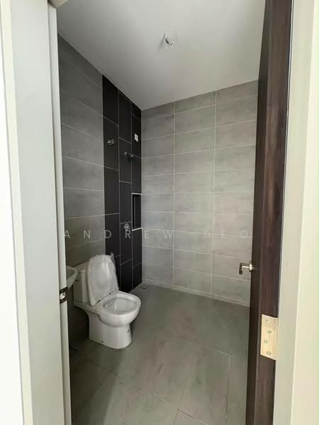 Cluster House for Sale in Taman Glenmarie (Johor Bahru) - Andrew Teo - Bathroom - PropertyGuru.com.my