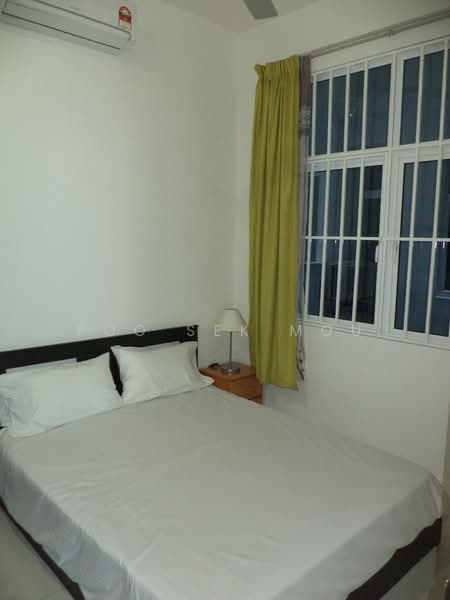 Servis Apartment untuk Disewa di Skypod Residence - Foo Sek Mou - Bedroom - PropertyGuru.com.my