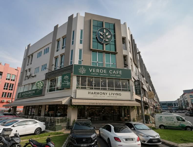 Shop for Rent in Bandar Puteri Puchong (Puchong) - Derrick Hee - Exterior - PropertyGuru.com.my