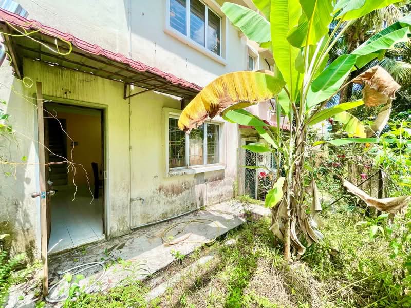 3-storey Terraced House for Sale in Taman Selayang Mulia (Selayang) - Deeya Yusof - PropertyGuru.com.my