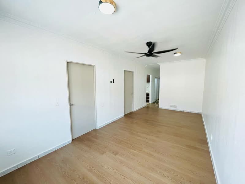 Pangsapuri untuk Dijual di Apartment Idaman - Amirul Akmal - Living Room - PropertyGuru.com.my