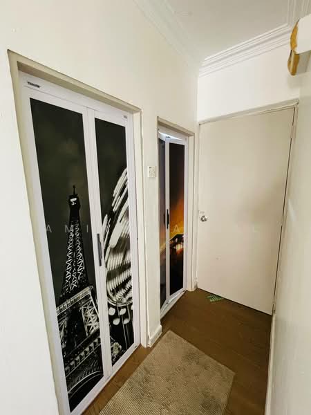 Pangsapuri untuk Dijual di Apartment Idaman - Amirul Akmal - Corridor - PropertyGuru.com.my