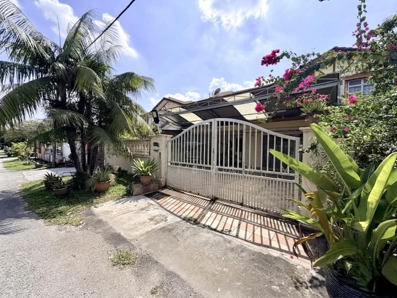Rumah Teres 2-Tingkat untuk Dijual di Taman Putra Perdana (Puchong) - Azli Ibrahim - Exterior - PropertyGuru.com.my