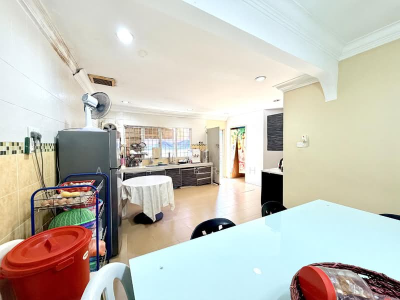Rumah Teres 2-Tingkat untuk Dijual di Taman Putra Perdana (Puchong) - Azli Ibrahim - Kitchen - PropertyGuru.com.my