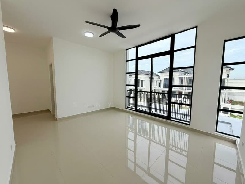 Cluster House for Sale in Setia Tropika (Johor Bahru) - Suny Sior - Living Room - PropertyGuru.com.my