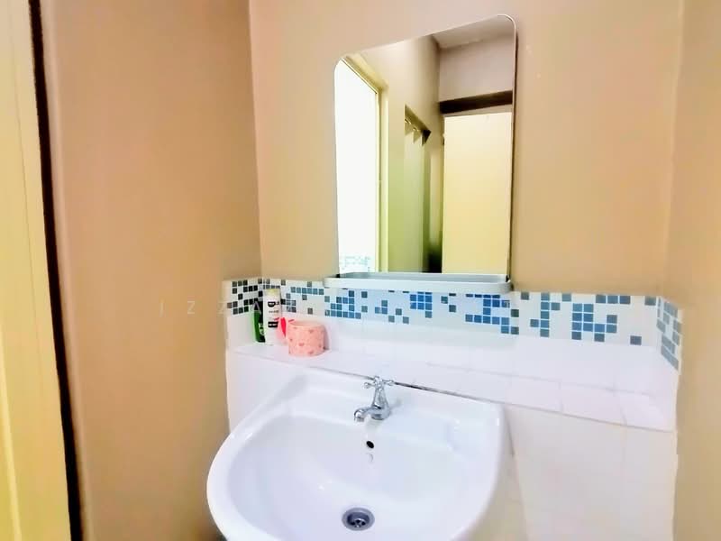 Condominium for Sale at Seri Maya Condominium - Izzaza Izzati - Bathroom - PropertyGuru.com.my