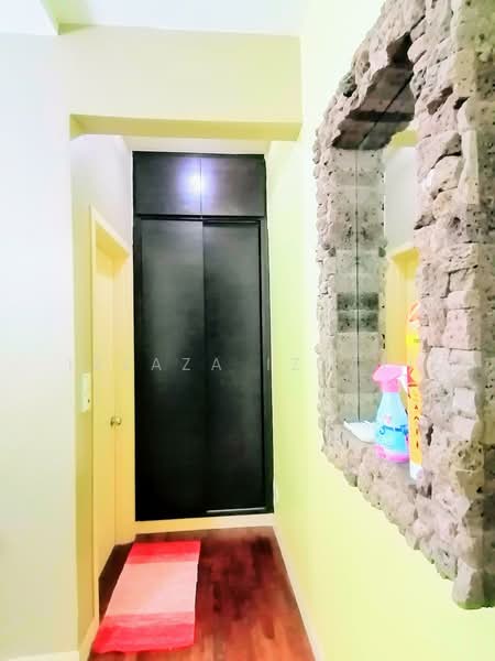 Condominium for Sale at Seri Maya Condominium - Izzaza Izzati - Corridor - PropertyGuru.com.my