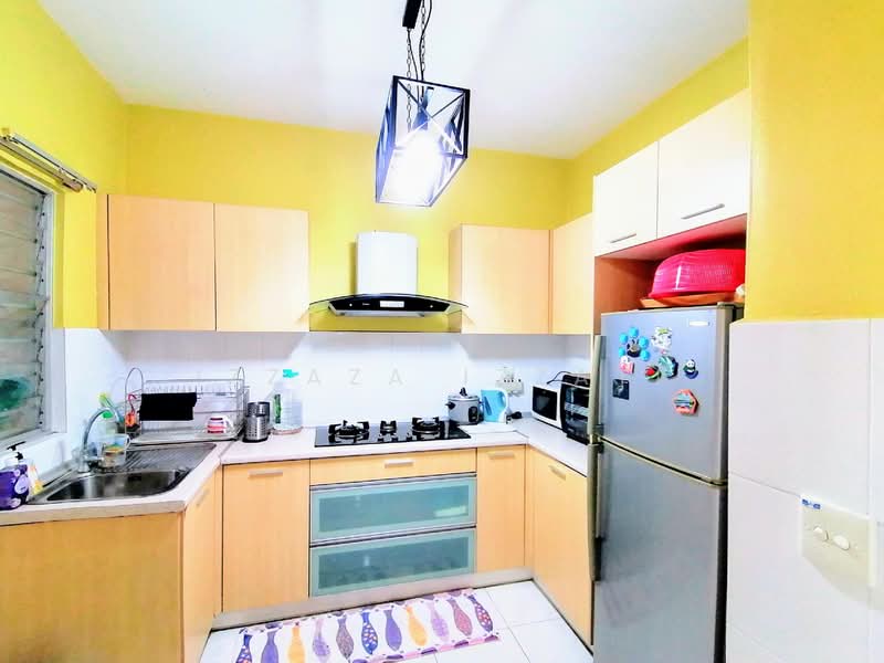 Condominium for Sale at Seri Maya Condominium - Izzaza Izzati - Kitchen - PropertyGuru.com.my