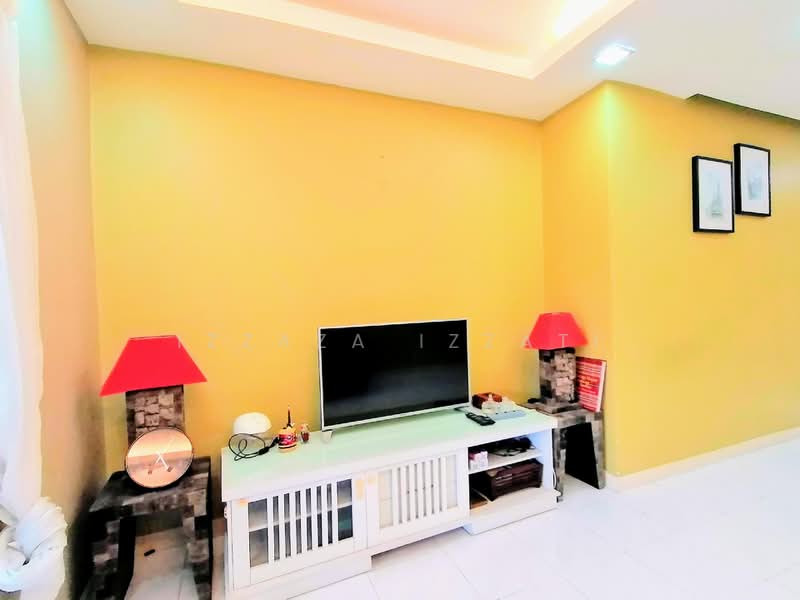 Condominium for Sale at Seri Maya Condominium - Izzaza Izzati - Living Room - PropertyGuru.com.my
